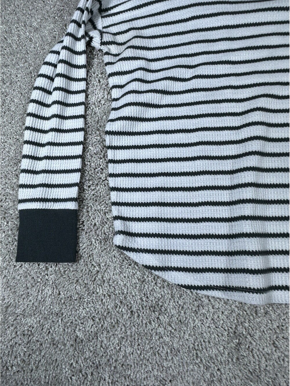 Lou & Grey Women’s Shirt Size Small Short Sleeve Gray and White - Picture 11 of 12